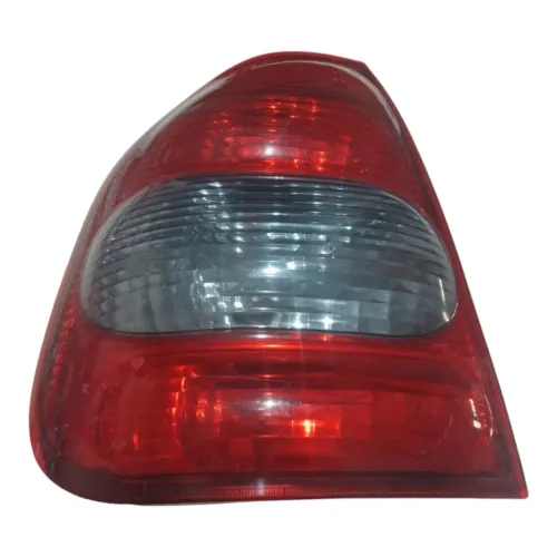 Lanterna esquerda Chevrolet GM Corsa Classic 2000  2009