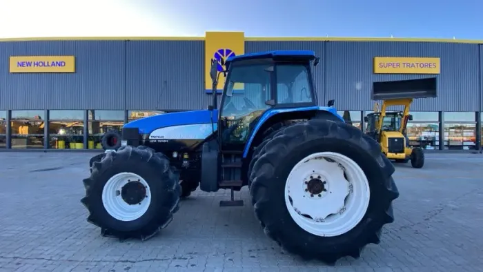 Trator New Holland TM7040