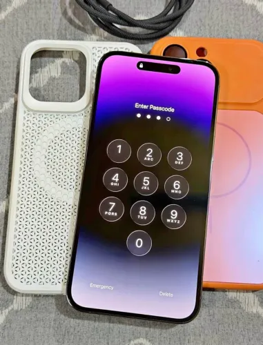 iPhone 14 Pro Max muito novo 