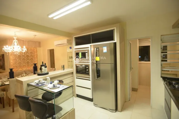 Apartamento 3 dormitorios com suite com 113 m2 privativos à Venda em Estreito, Florianópol