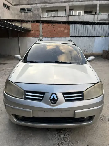 Renault Megane Grand Tour Dynam. Hi-flex 1.6 16V 2011
