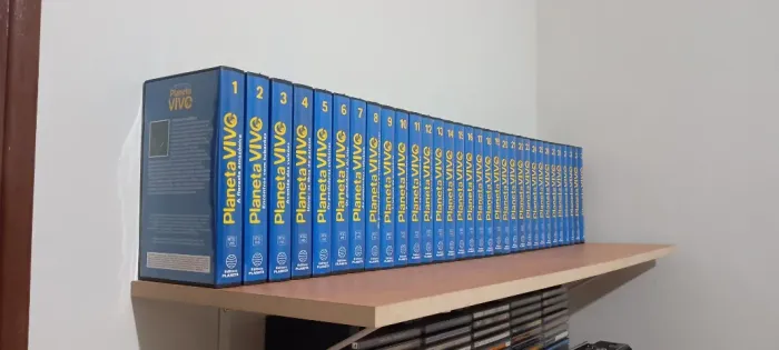 Coleção em VHS Planeta Vivo com 32 volumes IMPECÁVEL!