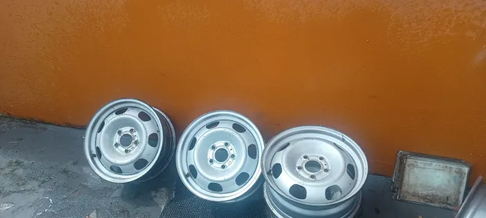 Rodas  de  ferro   aro  16  Duster  oroch  pode fazer churasqueira