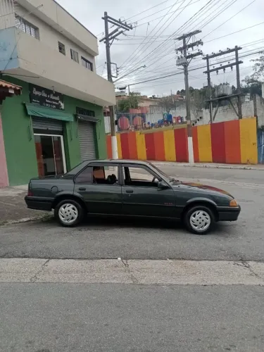 Chevrolet Monza GLS/ Hi-tech 2.0 EFI 2P E 4P 1996