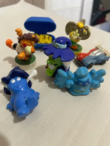 Brinquedos Kinder Ovo Variados (Unidade)