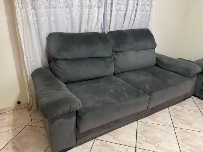 Sofá retratil reclinavel 2,20x1,05cm 3 lugares