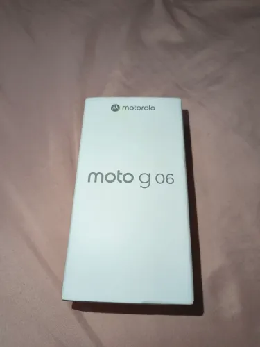 CELULAR MOTOROLA G06 128GB NOVO NA CAIXA