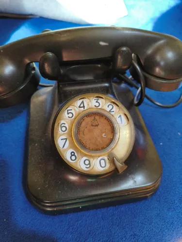 Telefone antigo 