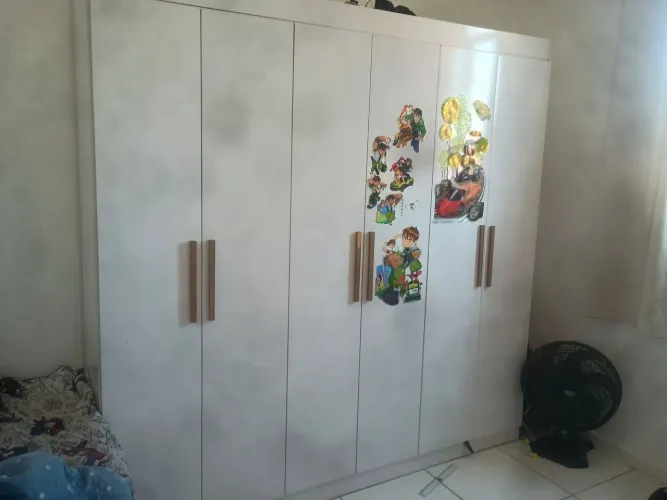 Guarda roupa pra vender rápido
