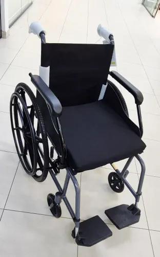 CADEIRA DE RODAS 