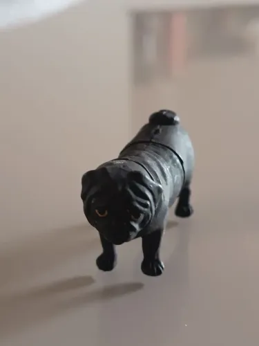 FURUTA CHOCO EGG - CÃO PUG PRETO ADULTO