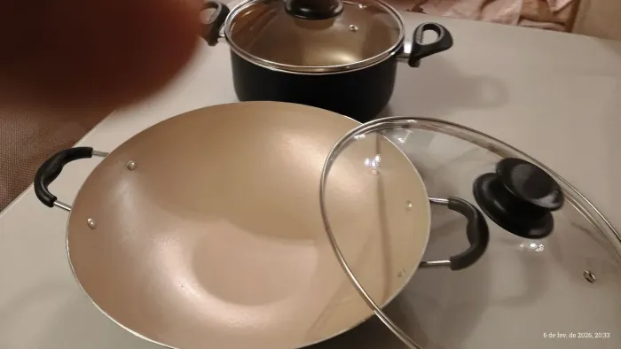 Utensílios para cozinha. Panelas