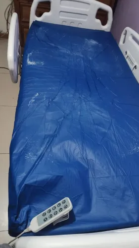 cama- poltrona hospitalar usada