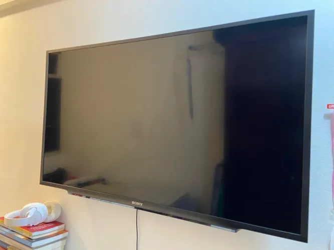Smart TV Sony Bravia (modelo KDL-40W655D)