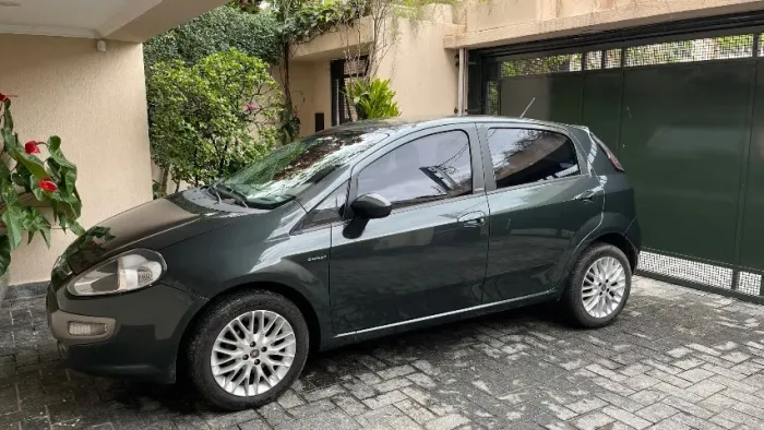 Fiat Punto Essence Dualogic 1.6 Flex 16V 5P 2013