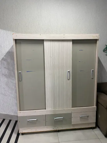 Guarda Roupa 