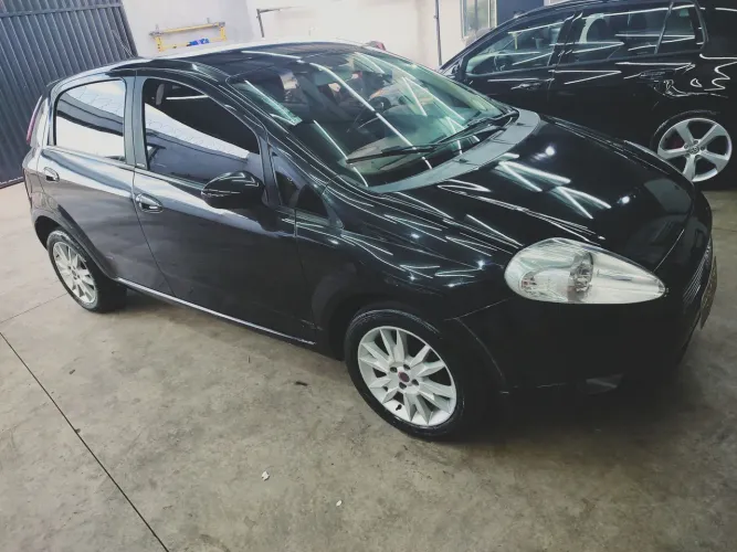 Fiat Punto Essence 1.6 Flex 16V 5P 2012
