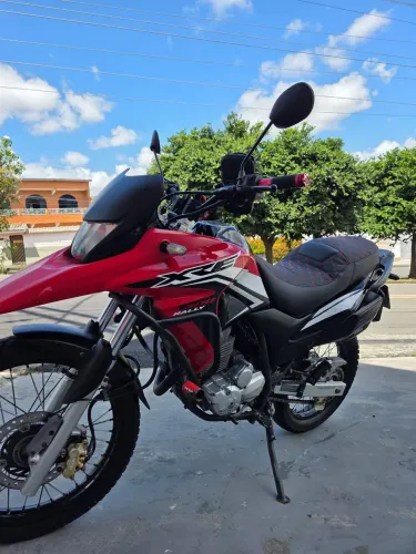 Vendo XRE 300 Rally QUITADA
