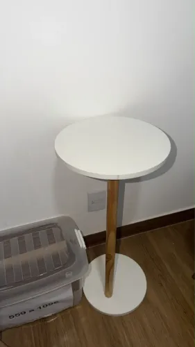 Vendo mesinha