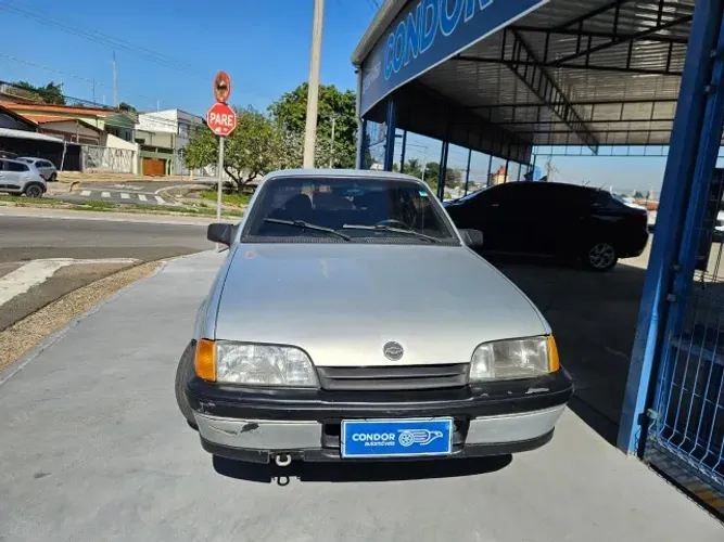 Chevrolet Monza GL 1.8 Efi/ SL/ L/ 650/barc. 2e4p 1994