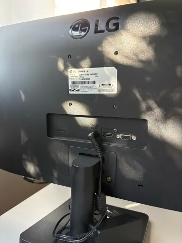 Tela Monitor LG 21,5 polegadas com HDMI