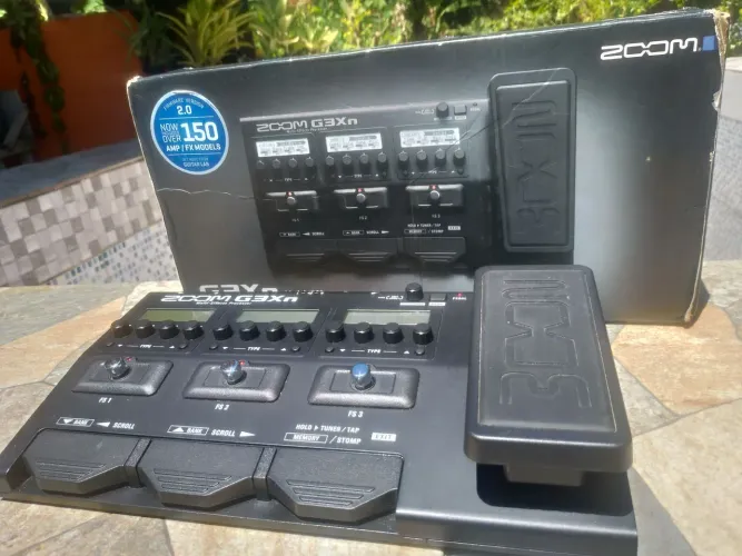 Pedaleira de Guitarra Zoom G3Xn - ACEITO OFERTA