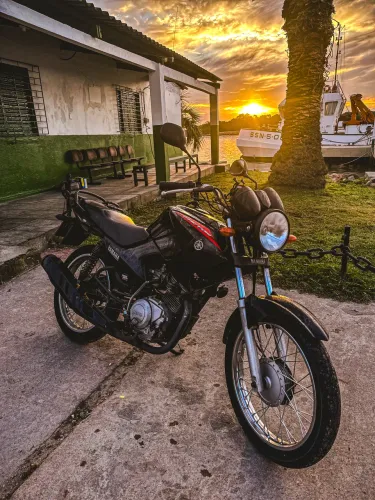 YBR Factor 125 2016. Moto em perfeito estado.