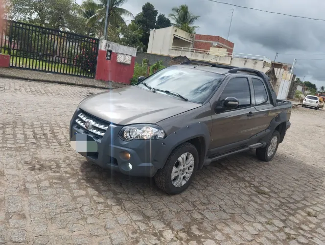 Fiat Strada Adventure1.8/ 1.8 Locker Flex CD 2011