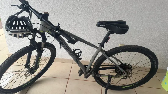 Bicicleta OGGI 7.2