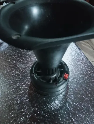 Driver com Corneta para Som Automotivo / Carro de Som - Pouco Uso