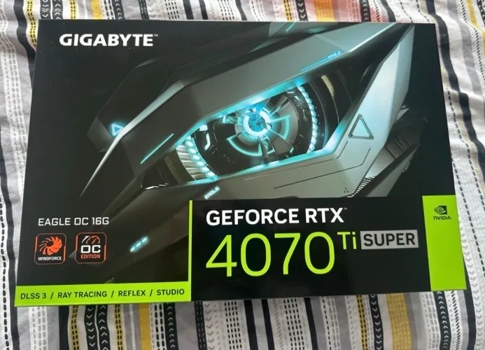Placa de vídeo Gigabyte RTX 4070 Ti SUPER EAGLE OC