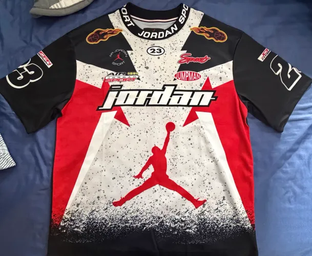 Camiseta Nike Jordan tamanho G