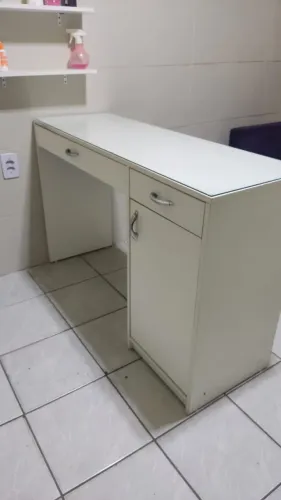 Mesa MDF para manicure 