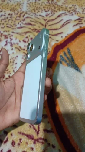 Vendo ou troco iPhone 11 na carcaça do 17 pro max