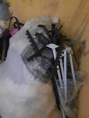 Cabideiros expositor de loja para bolsas ou roupas 80 unidades ( o preço é a unidade)