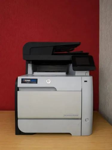 HP Color LaserJet Pro MFP M476dw.