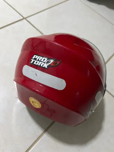 Capacete seminovo pra vender