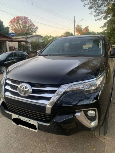 Toyota Hilux SW4 SRX 4X4 2.8 TDI 16V Dies. Aut. 2017