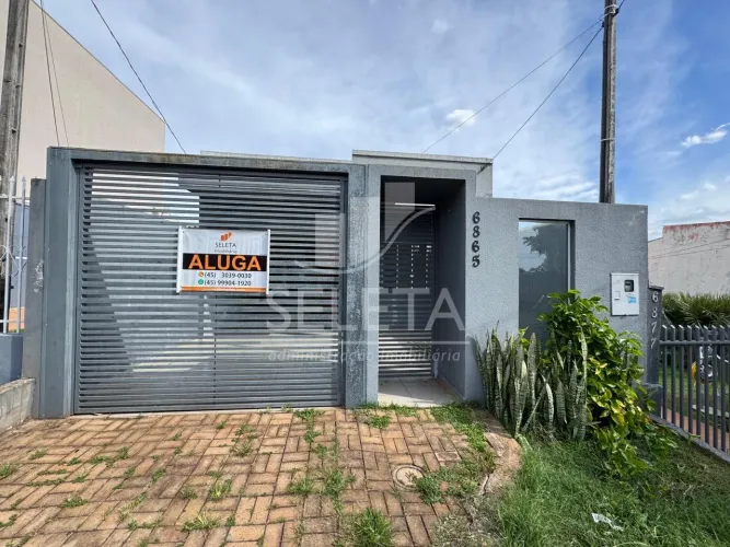 CASA DISPONÍVEL PARA LOCAÇÃO NO BAIRRO COQUEIRAL
