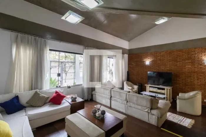 Casa à Venda - Vila Ré, 3 Quartos, 370 m2