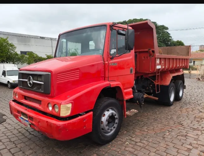 2009 - Caminhão Mercedes Benz 1620 - Excelente estado