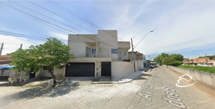 Triplex no Bairro Santa Edwiges em Lorena à Venda