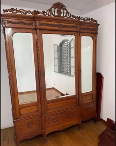 Guarda roupa madeira maciça 