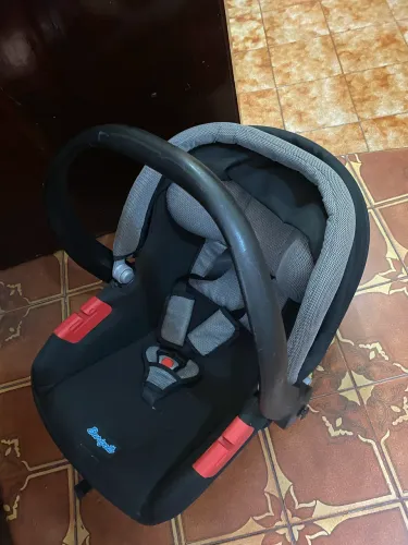 Bebê Conforto Burigotto impecável até 13kg