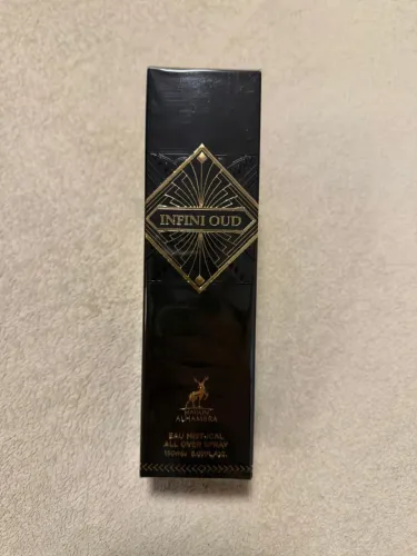Perfume Infini Oud