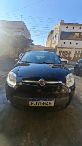Fiat Palio Attractive 1.0 EVO Fire Flex 8V 5P 2013