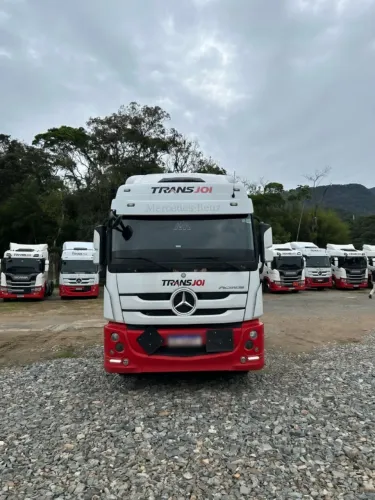 Caminhão MERCEDES BENZ MB 2651 Cavalo Mecânico ANO 2020