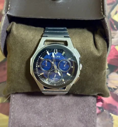 Relógio Bulova Curv Precionist 