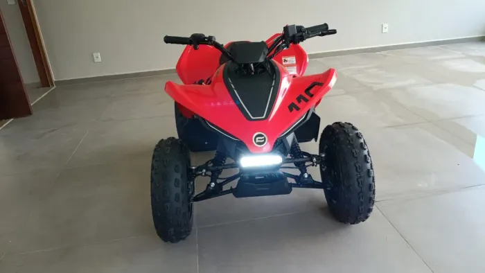 Vendo mini Quadriciclo infantil novinho!