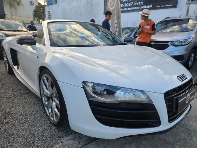 Audi R8 Spyder 5.2 Quattro R-tronic/s-tronic 2012